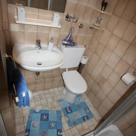 Armarova Ihre Ferienpension بيت ضيافة 3*