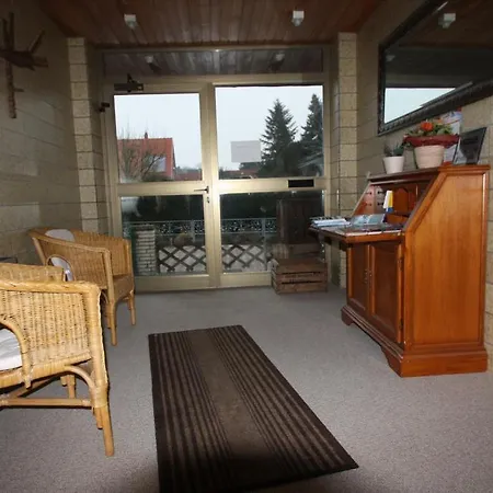 Armarova Ihre Ferienpension Κουξχάφεν