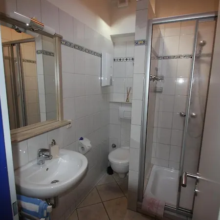 Armarova Ihre Ferienpension بيت ضيافة 3*