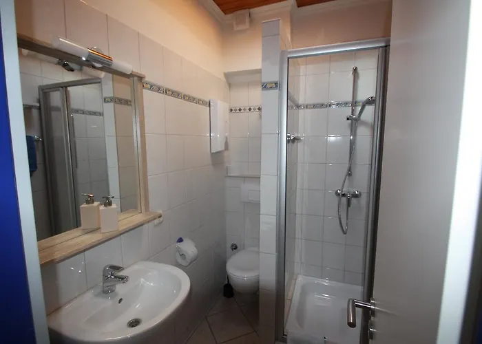 招待所 阿尔玛洛瓦旅馆 3*